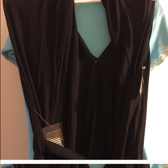 New soft Bebe jumpsuit - Picture 2 of 2